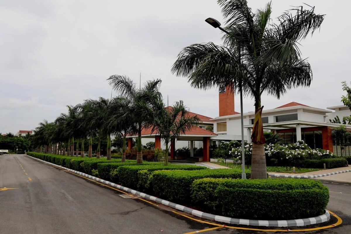 Welcome To Serenity-Luxury Villa At Prestige Augusta Golf Village Bangalore Exterior foto